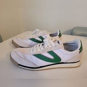 Tretorn Kristine Elite Vintage Style Retro Jogger White w/ Green & Navy Blue 8